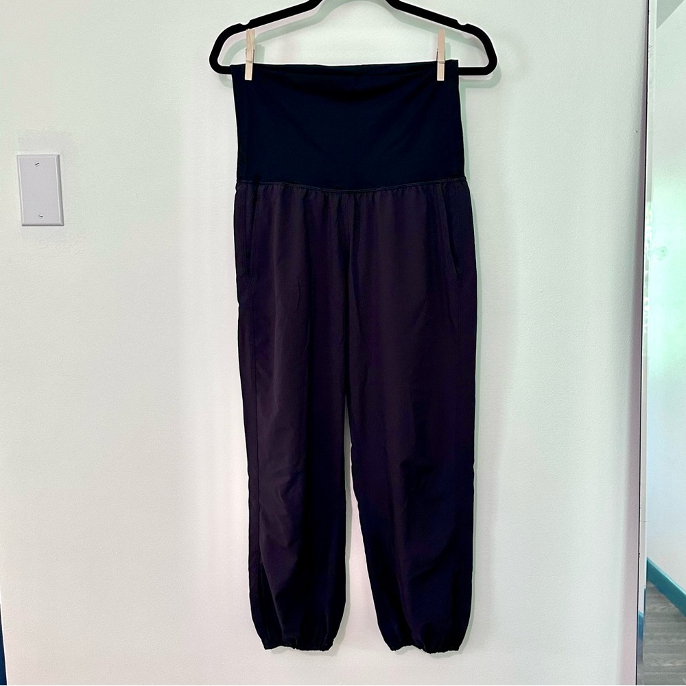 Lululemon ultra light swift high rise capris